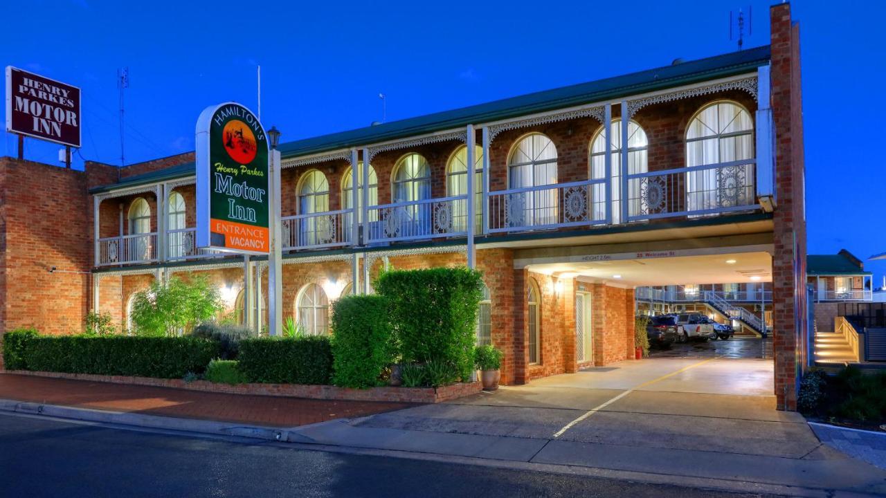 Hamilton Henry Parkes Motor Inn Exterior photo